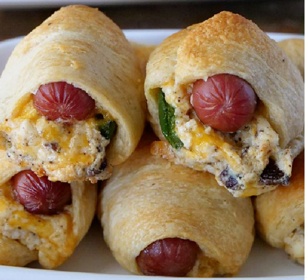 jalapeno-popper-pigs-in-a-blanket