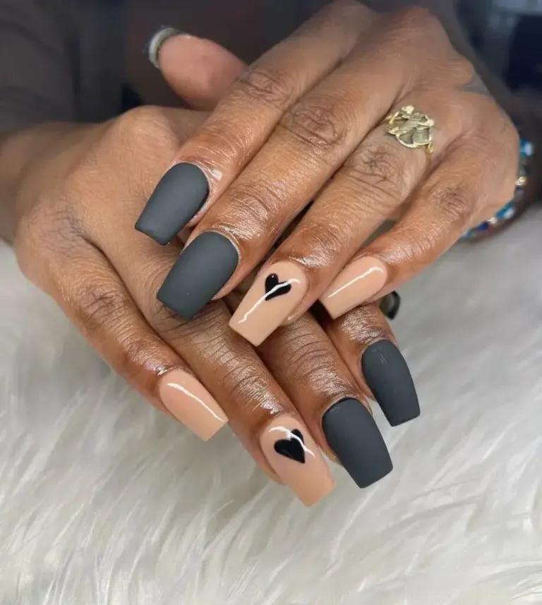 black-valentine-nail-ideas