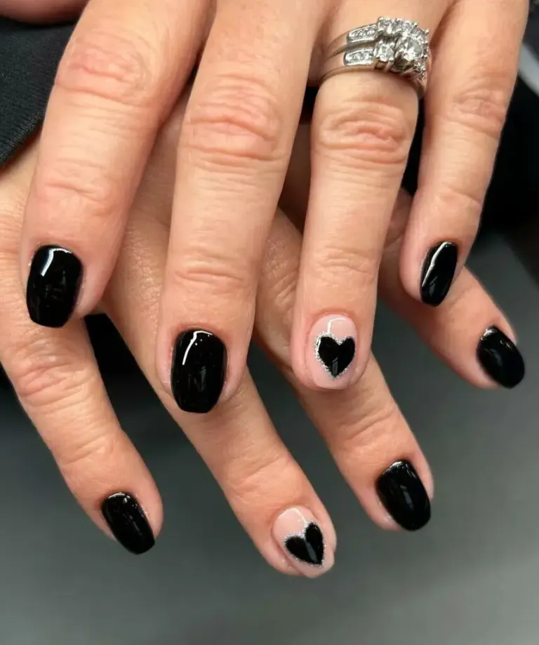 60 Examples of Black and White Nail Art | Art and Design